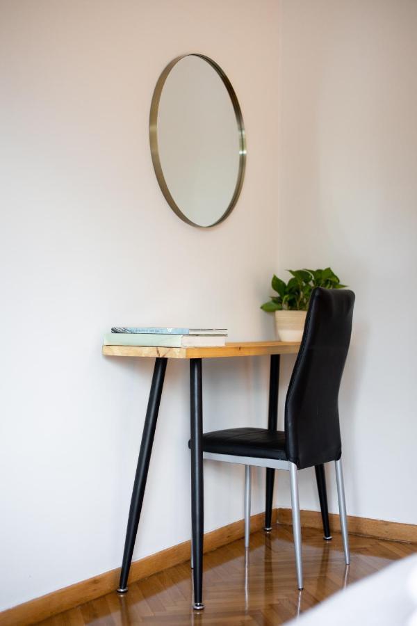 אתונה Renovated Apartment Near Acropolis מראה חיצוני תמונה